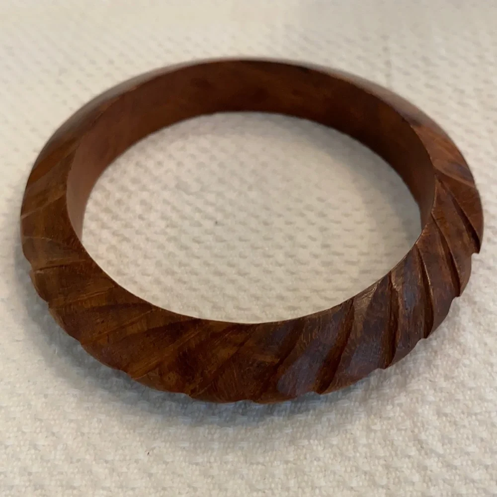 Wooden Bangle Bracelet Carved Fluted Brown Vintage Retro Designer Boho Western